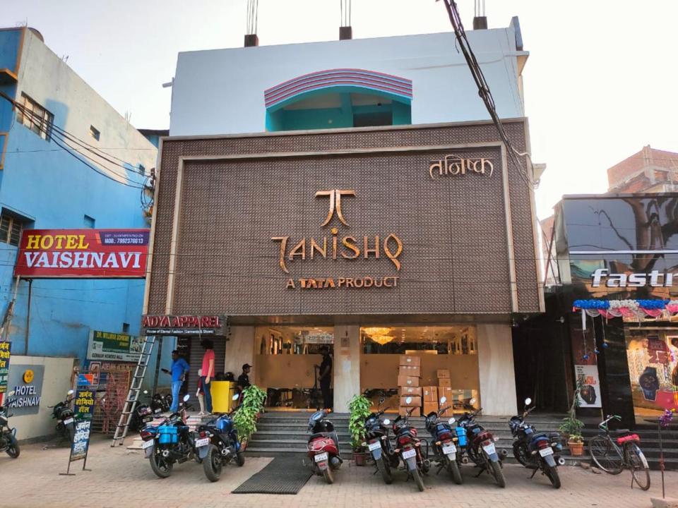 Hotel Vaishnavi Near Baba Dham Temple Deoghar Exteriör bild